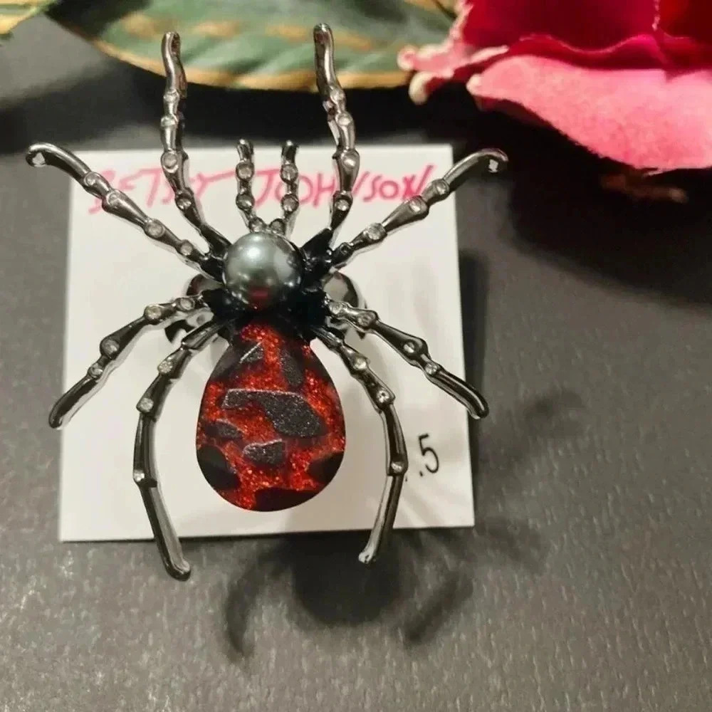NWT BETSEY JOHNSON SPIDER HALLOWEEN RING